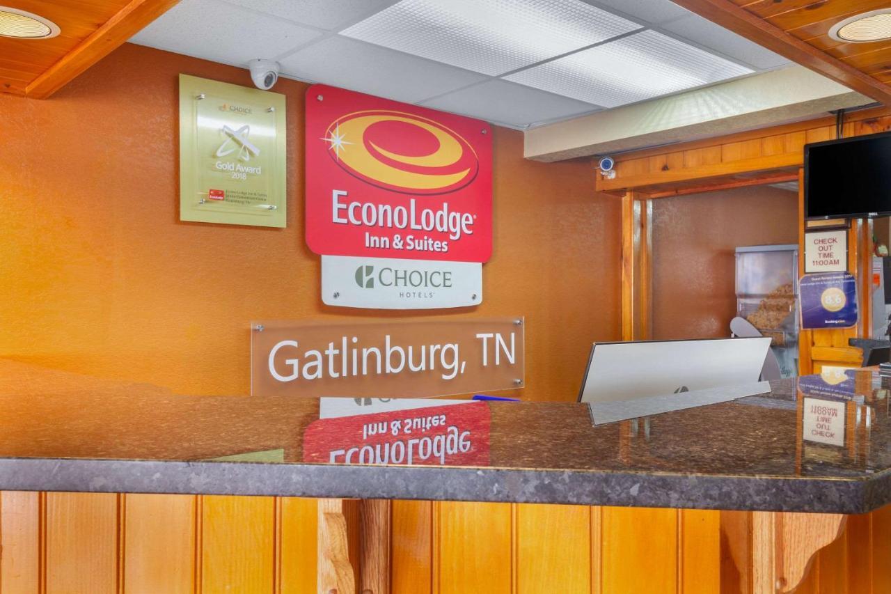 Econo Lodge Inn & Suites At The Convention Center Gatlinburg Exterior foto