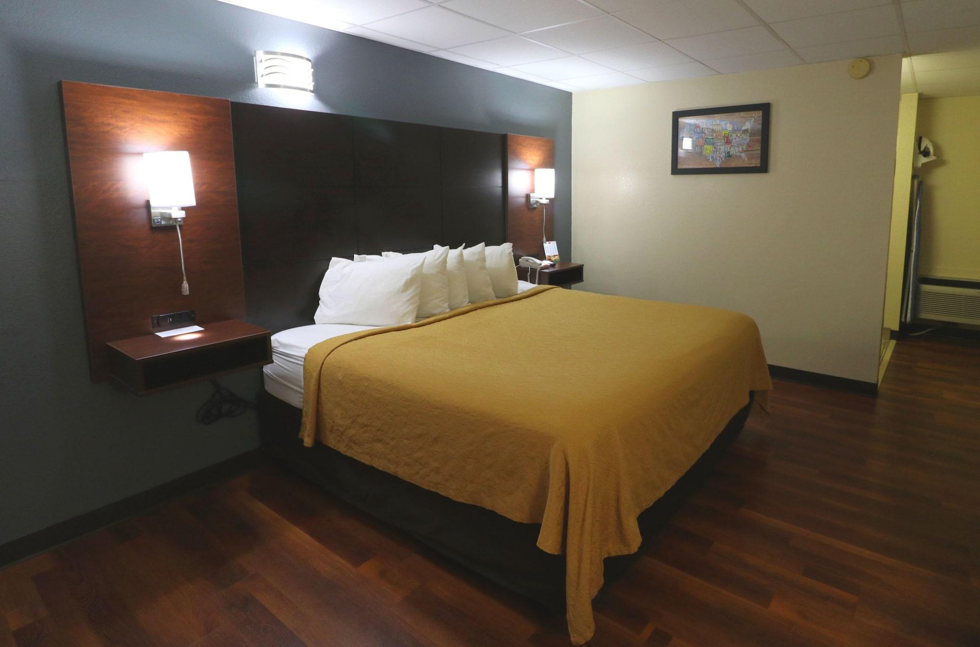 Econo Lodge Inn & Suites At The Convention Center Gatlinburg Exterior foto
